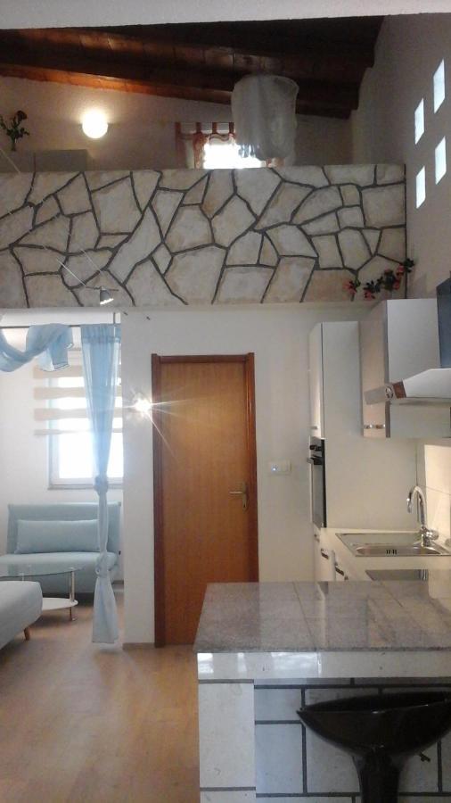 Apartments With A Parking Space Rukavac, Vis - 2444 Rukavac  Εξωτερικό φωτογραφία